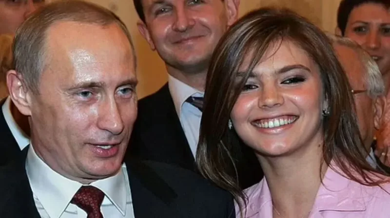 Nga jeta n&euml; izolim te pajisjet e siguris&euml;, Putin pagoi dado britanike
