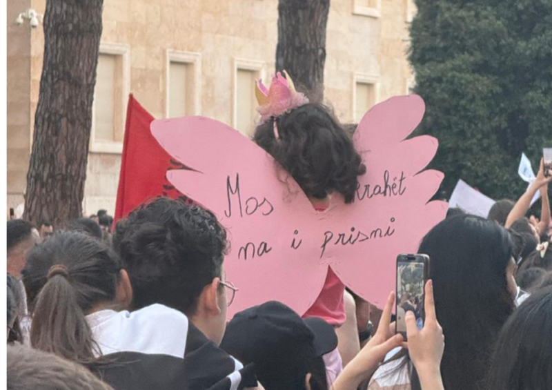 &ldquo;Mos na i prisni krah&euml;t&rdquo;, mesazhi i ve&ccedil;ant&euml; i