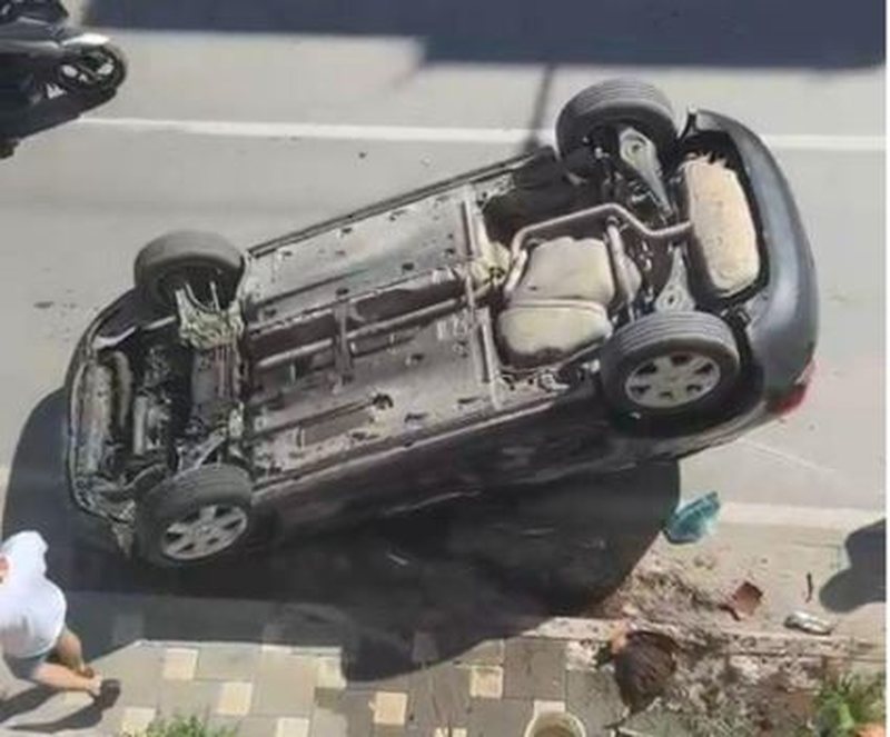 P&euml;rplasen dy automjete n&euml; Sarand&euml;, nj&euml;ra p&euml;rmbyset