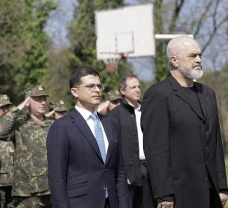 Rama: Protesta e organizuar nga iranian&euml;t. Vengu: Protesta e denj&euml;!