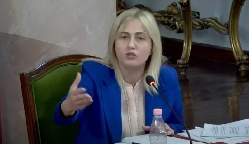 &ldquo;Ku kan&euml; shkuar parat&euml; e qytetar&euml;ve?&rdquo; Ina Zhupa: