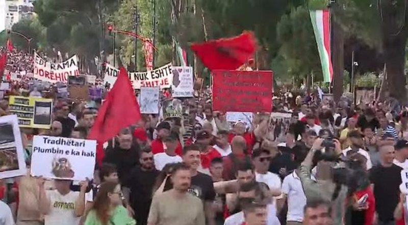 "Roma nuk b&euml;het p&euml;r nj&euml; dit&euml;, kan&euml; kaluar 13