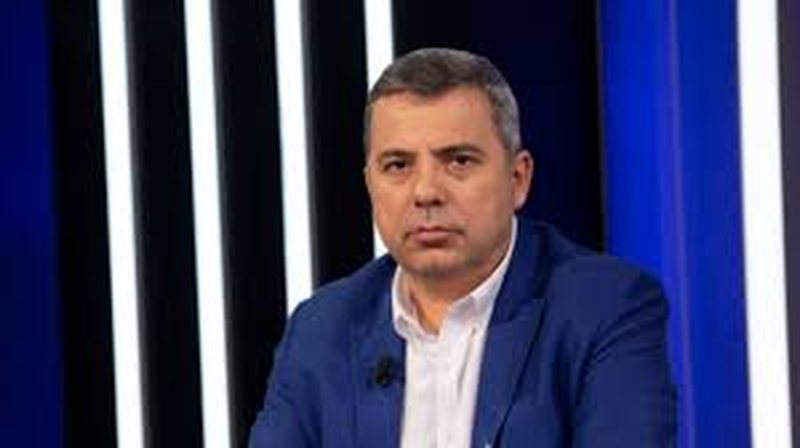 Njer&euml;zit n&euml; rrug&euml; deri n&euml; mesnat&euml;, Abilekaj: