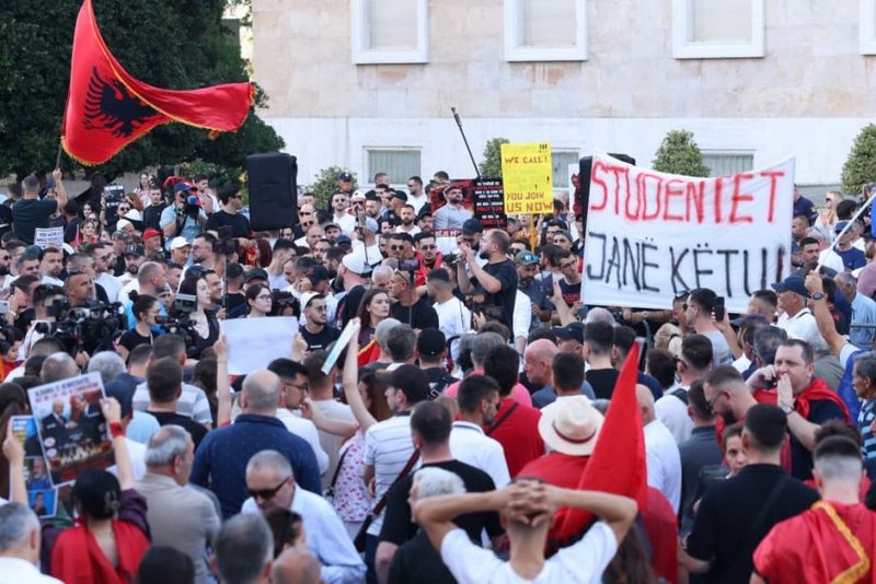 Protestat/ Pas Iranit, Rama gjen armikun tek Greqia, thot&euml; se na i ka