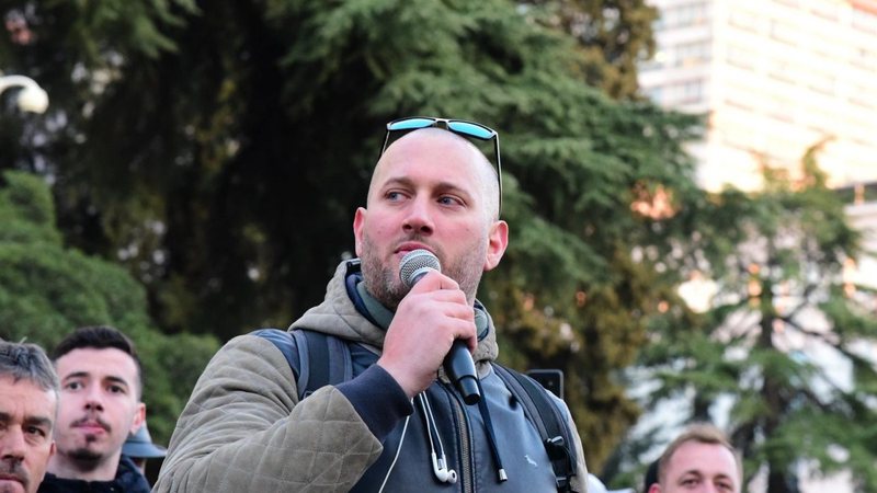 Florjan Binaj: Rama tentoi t&euml; na p&euml;r&ccedil;aj&euml; me mitingun e