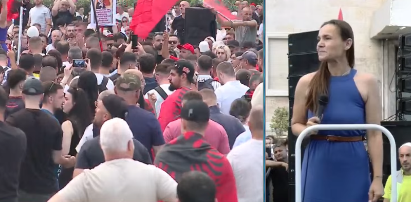 Revolta n&euml; Bulevard! Protestuesja: Bota njohu shqiptar&euml;t e