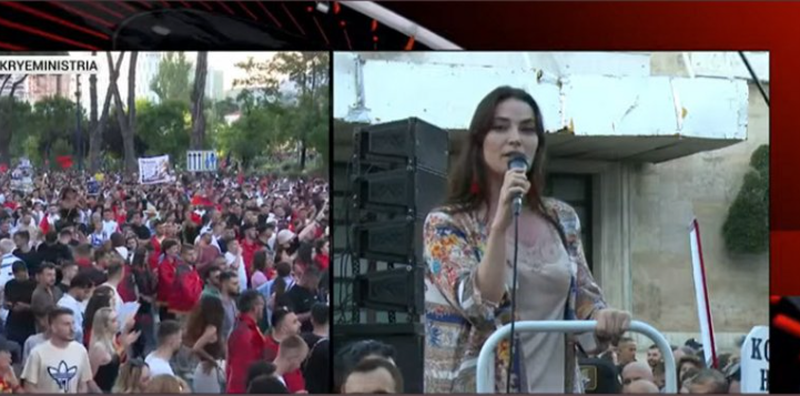 &lsquo;S'do shkulem nga ky shesh...&rsquo;/ Aktorja Emiri: Kjo qeveri