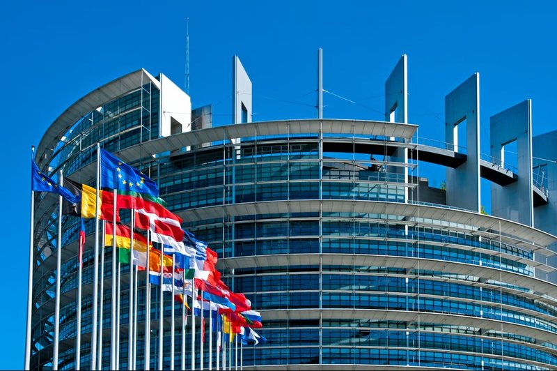 Parlamenti Europian k&euml;rkon p&euml;rdorimin e shqipes n&euml; provimet