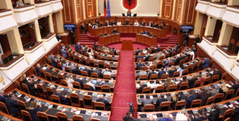 Protestat dhe kritikat e Brukselit, PD th&euml;rret Ram&euml;n n&euml;