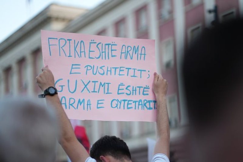 BIRN: Protestuesit akuzojn&euml; policin&euml; p&euml;r &ldquo;taktika