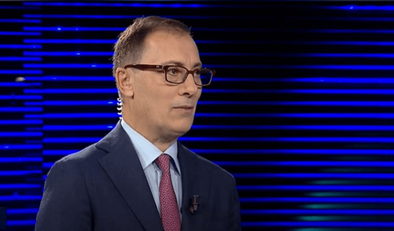 Adi Krasta: Kryeministri i cili ktheu vendin e tij n&euml; narkoshtet e vodhi