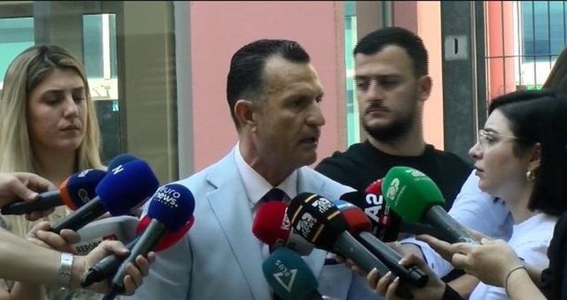 Avokati i Met&euml;s: Ai mendon se Shatku &euml;sht&euml; komplotist,
