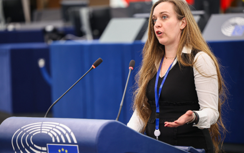 Eurodeputetja italiane: Po na m&euml;soni shum&euml; me protest&euml;n n&euml;