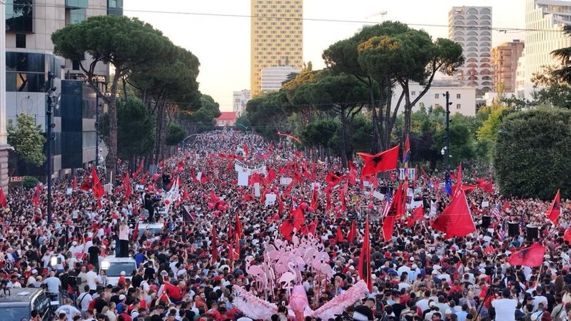 Berisha: Kjo protest&euml; rinore e ka nxjerr&euml; Edi Ram&euml;n lakuriq,