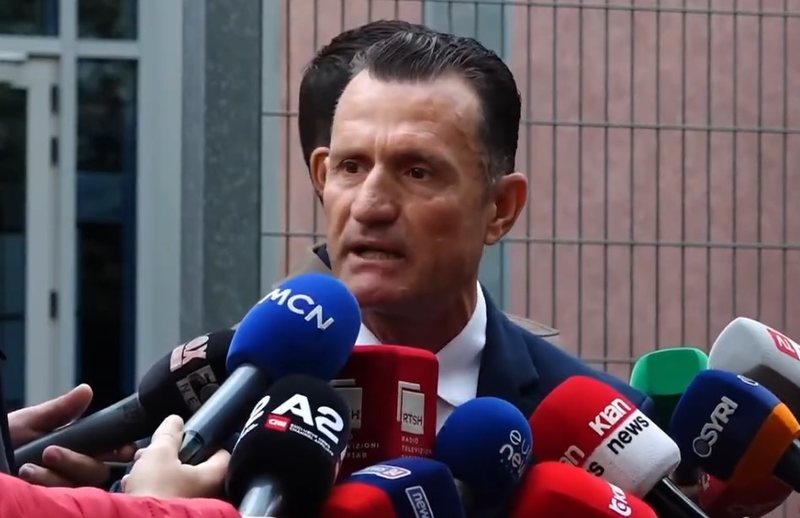 Meta e largoi si avokat/ Kujtim Cakrani: U ndam&euml; ftoht&euml; dhe n&euml;