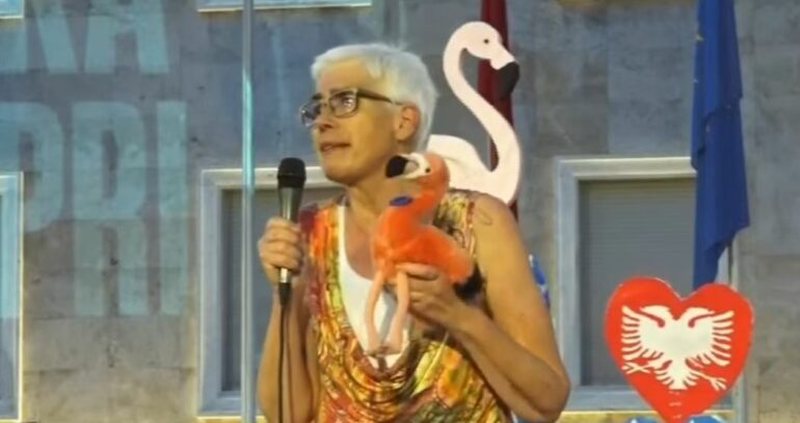 &ldquo;Shqiptar&euml;t meritojn&euml; m&euml; shum&euml; se qeveria e