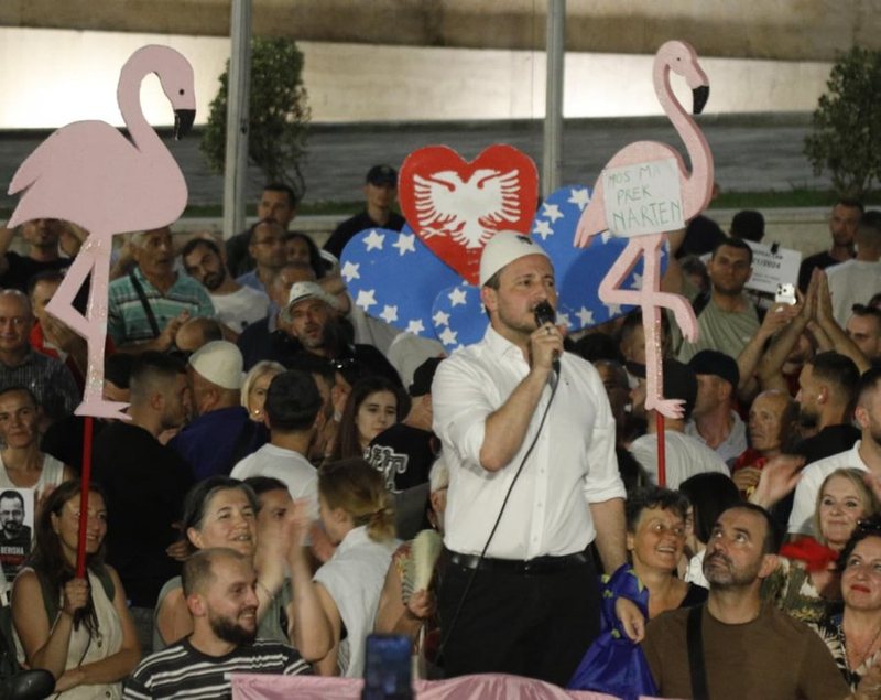 'Mjaft me korrupsionin dhe diktatur&euml;n'/ Zv/Presidenti i PE: Pse