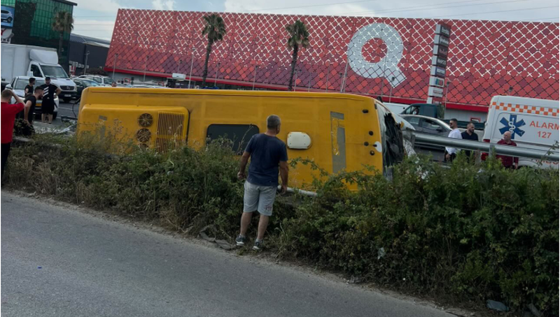 Detajet/ Aksidenti tragjik n&euml; autostrad&euml;n Tiran&euml;-Durr&euml;s,