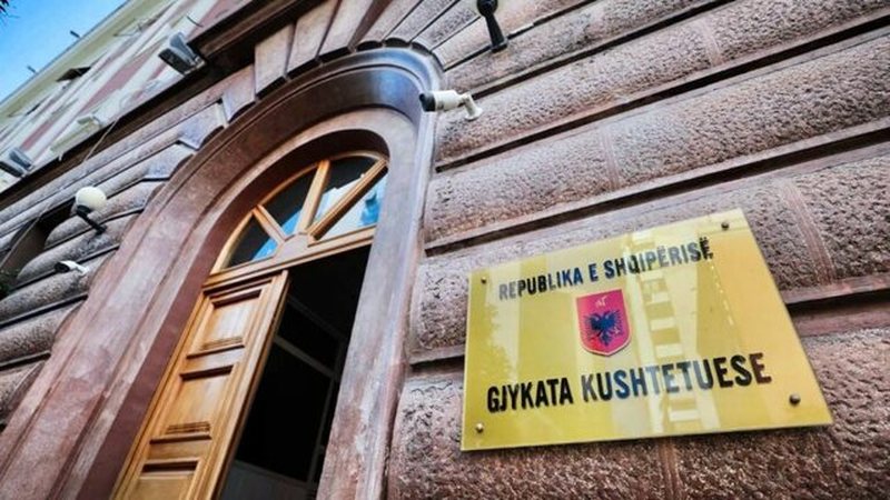 Gjykata Kushtetuese i jep t&euml; drejt&euml; Erion Veliajt, &ccedil;&euml;shtja