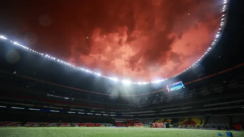 Frika nga stuhit&euml; e fuqishme, FIFA merr vendimin final p&euml;r ndeshjen
