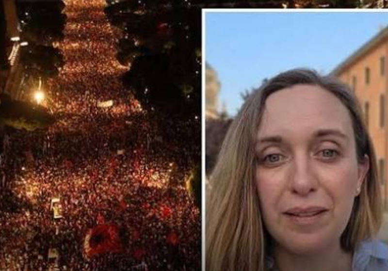 Protestat n&euml; Sardenja ndalojn&euml; nd&euml;rtimin e resortit,