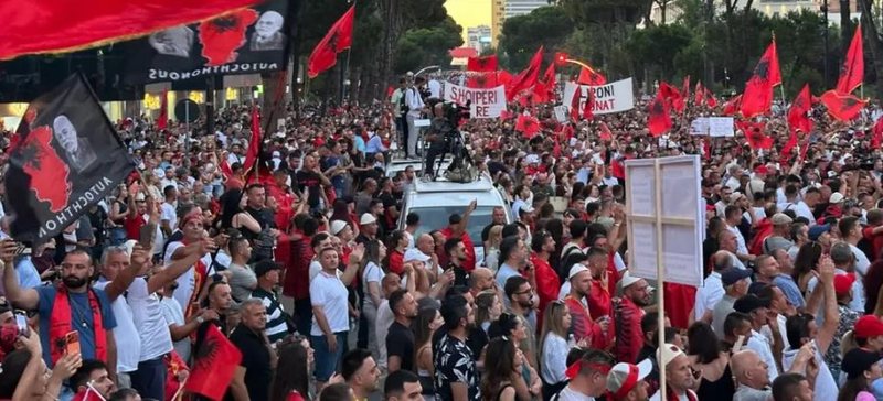 Reagimi qytetar/ Sot protesta e 37 radhazi: Rama jep dor&euml;heqjen e