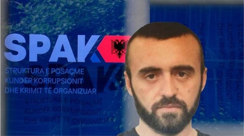 Pjes&euml; e grupit t&euml; Jetmir Pep&euml;s, Aleks Pepaj k&euml;rkon