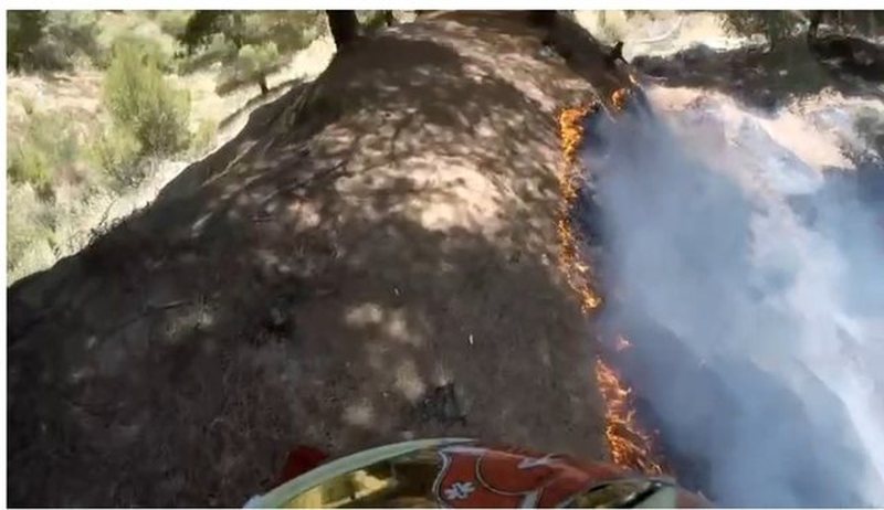 Zjarr i madh n&euml; Babic&euml; t&euml; Vlor&euml;s, zjarrfik&euml;sit shmangin