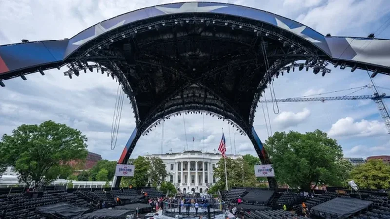 Komplot me eksploziv&euml; dhe dron&euml; ndaj Trumpit e Vances, FBI arreston 8