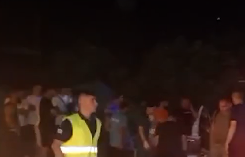 P&euml;rplasen dy automjete n&euml; aksin Lushnj&euml;&ndash;Berat,