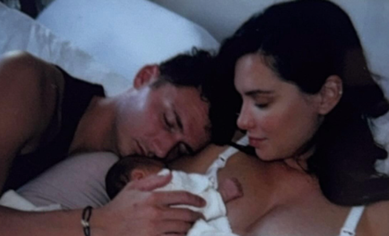 Kleofina Pnishi dhe Benjamin Pavard b&euml;hen prind&euml;r p&euml;r her&euml;