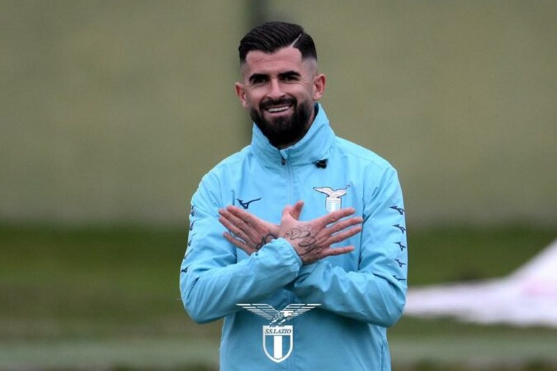 Sakrific&euml; ekonomike nga klubi i Seria A, Elseid Hysaj kthen p&euml;rgjigjen