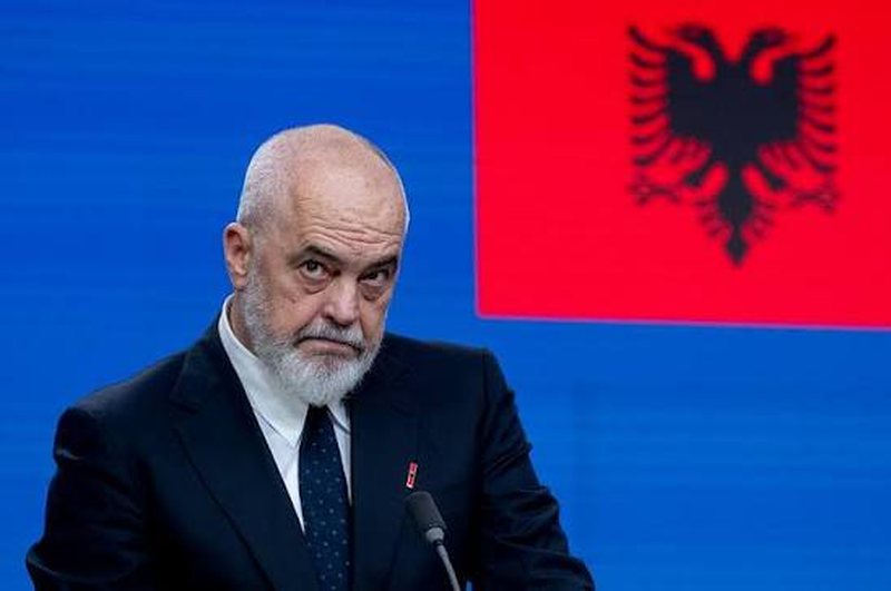 Raporti i KE/ Shqip&euml;ria ngadal&euml;son rritjen, industria dhe