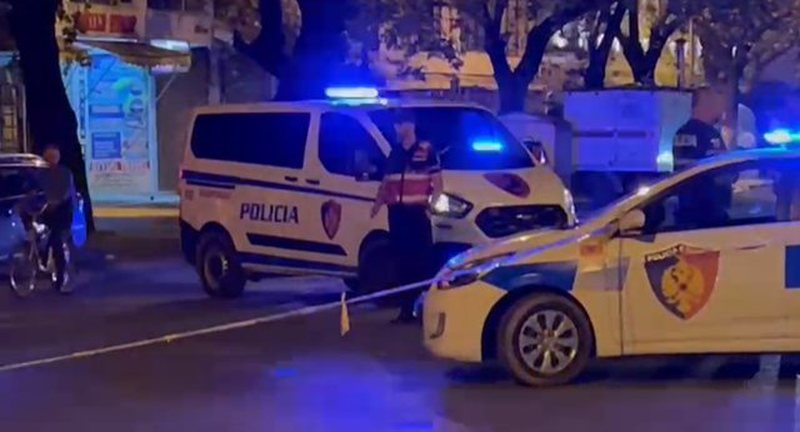 EMRI/ T&euml; sht&euml;na me arm&euml; n&euml; Sarand&euml;, plagoset nj&euml;