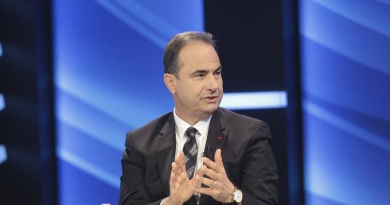 10 Bashki q&euml; shkrihen p&euml;rball&euml; 10 arsyeve pse bashkit&euml; duhet