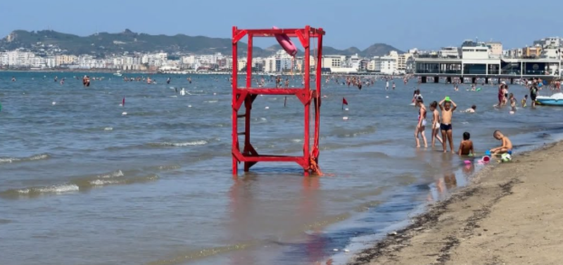 Plazhet pa vrojtues/ Pushuesit t&euml; shqet&euml;suar n&euml; Durr&euml;s, apel
