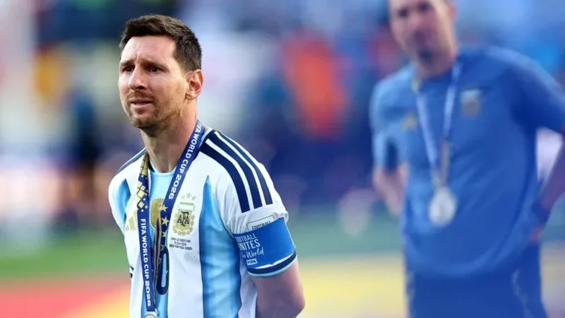 Messi thyen heshtjen pas humbjes n&euml; finalen e Bot&euml;rorit: Jam krenar