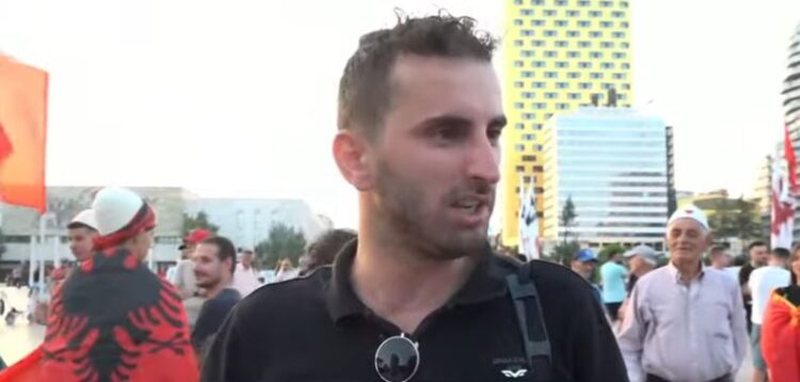 &ldquo;Parlamenti plot me analfabet&euml;&rdquo;/ I riu n&euml; protest&euml;:
