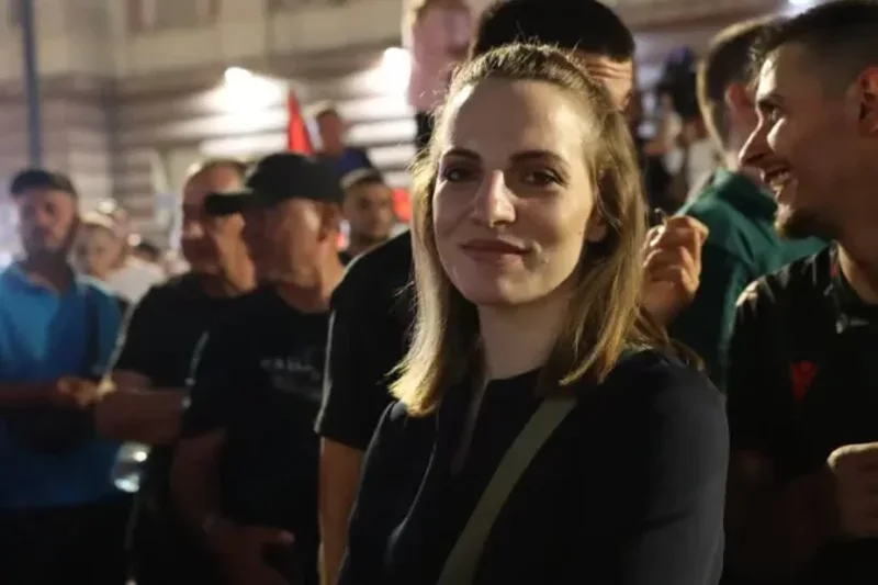 Media italiane: Marjana Ko&ccedil;eku, deputetja e pavarur po sfidon Ram&euml;n.