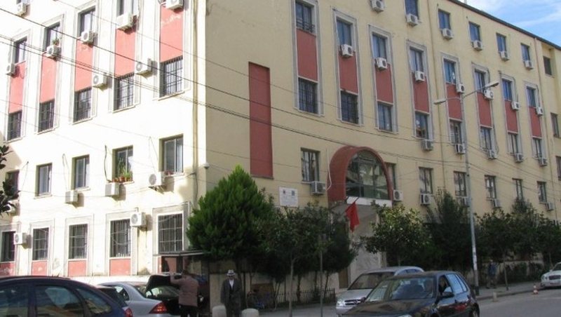 &ldquo;Skema e abuzimit e hershme&rdquo;, kall&euml;zimi i bashk&euml;shortit