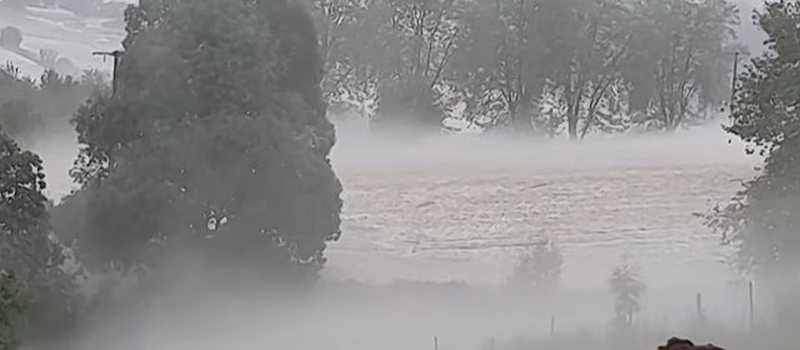 Paralajm&euml;rim p&euml;r tornado, bresh&euml;r dhe p&euml;rmbytje,
