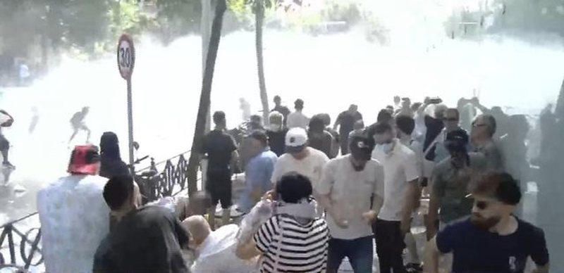 Protesta para Kuvendit/ Shkon n&euml; 23 numri i t&euml; shoq&euml;ruarve nga
