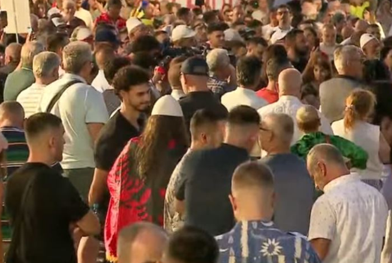 Dita e 56-t&euml; e protest&euml;s/ Qytetari: Besa &euml;sht&euml; e popullit