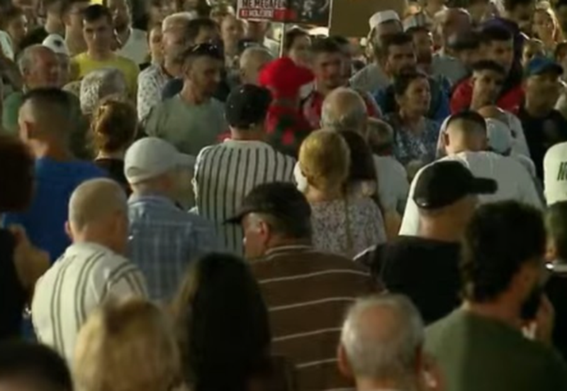 &ldquo;Sot u tentua q&euml; t&euml; shuhej protesta&rdquo;/ Aktivisti: Populli