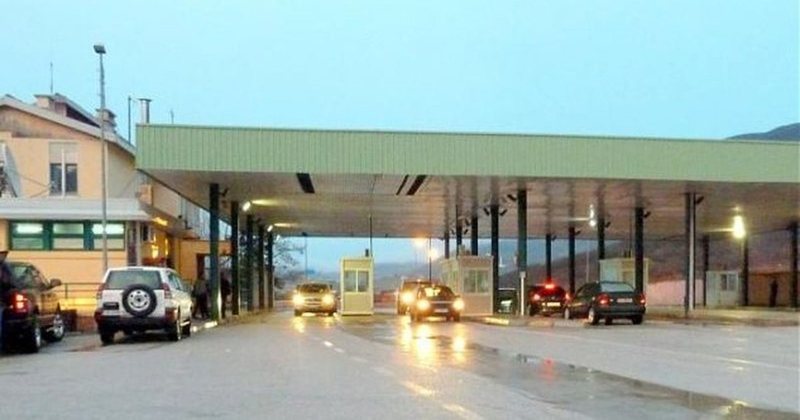 Serb&euml;t bllokojn&euml; nj&euml; d&euml;rges&euml; me ndihma p&euml;r