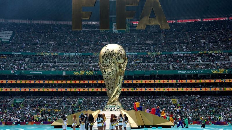 E pazakont&euml;! Argjentina i d&euml;rgon FIFA-s emrat e 13 mij&euml;