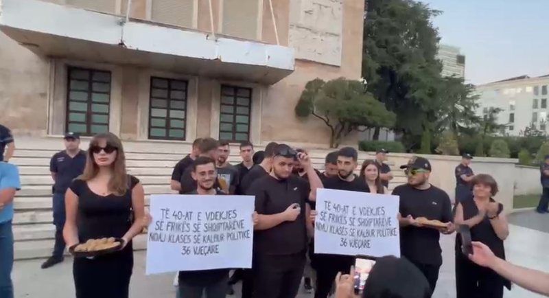 Mesazhi/ T&euml; rinjt&euml; i sjellin Ram&euml;s hallv&euml; para