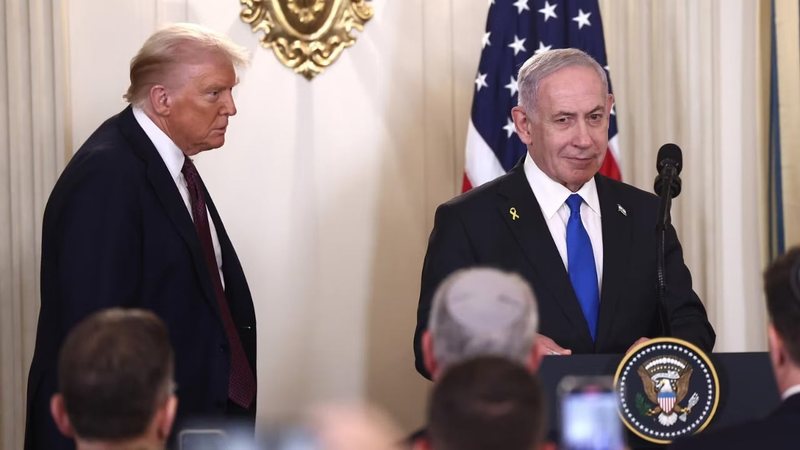 A &euml;sht&euml; prishur marr&euml;dh&euml;nia mes Netanyahut dhe Trump? Reagon