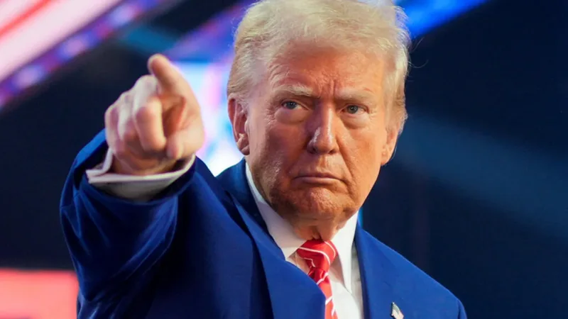 &ldquo;Jam n&euml; list&euml;n e tyre prej koh&euml;sh&rdquo;/ Trump