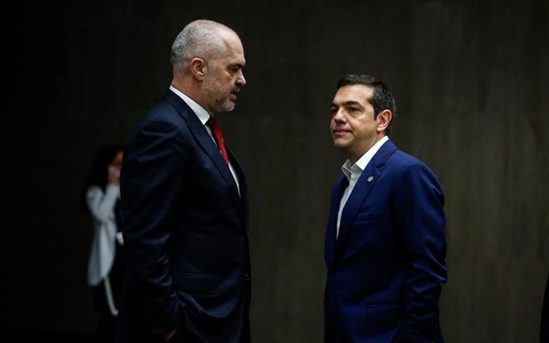 Dhuna ndaj protestuesve n&euml; Zv&euml;rnec, ish-kryeministri grek Tsipras